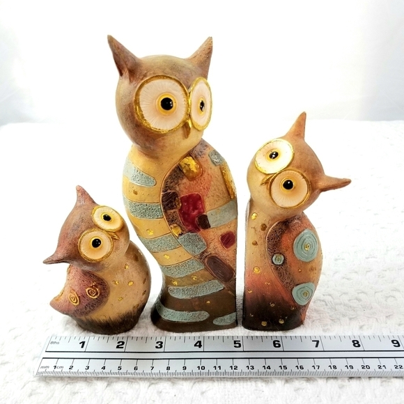 Beautiful Shelf Desk Colorful Resin Mother Owl and Two Baby Owlets Figurine - Picture 4 of 8